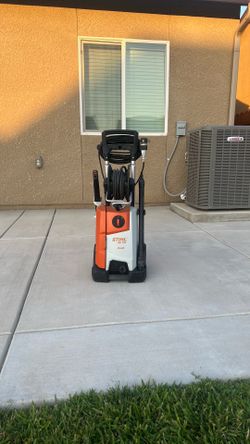 STIHL RE 110 PLUS 2000 psi Electric 1.2 gpm Pressure Washer