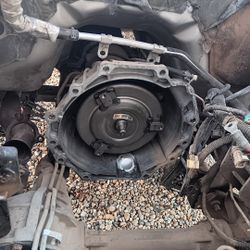 I Selling  Transmission Automatic 4x4  For 2005 Chevrolet Colorado Z71  Good Condition $. 750