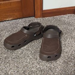 Yukon Faux Leather Crocs Pre Owned Size 12 Mens