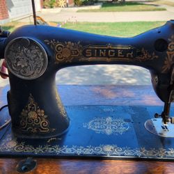 Valuable Vintage Singer Treadle Sewing Machine 
