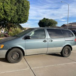 2002 Toyota Sienna