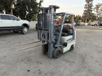 2012 NISS FORKLIFT GRAY