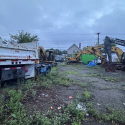 5 Construction Excavtors 