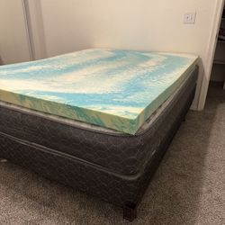 Queen Mattress With Topper 