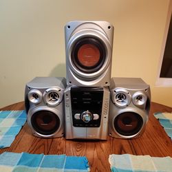 Panasonic 5CD Changer  W Subwoofer