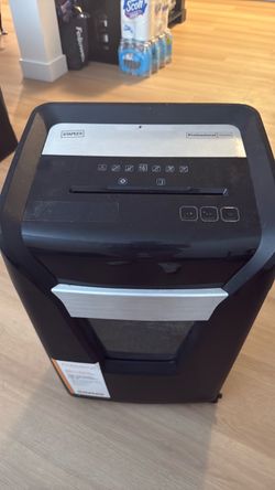 Staples Professional Series Paper Shredder