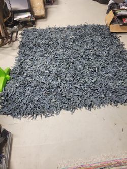 Unique Shag Type Rug.