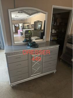 DRESSER 449