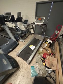 Precor 9.27Treadmill