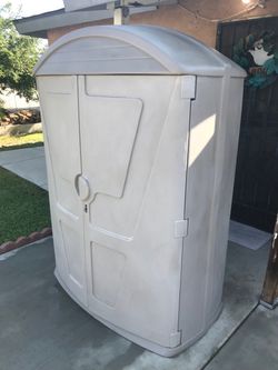 Storage shed great condition clean