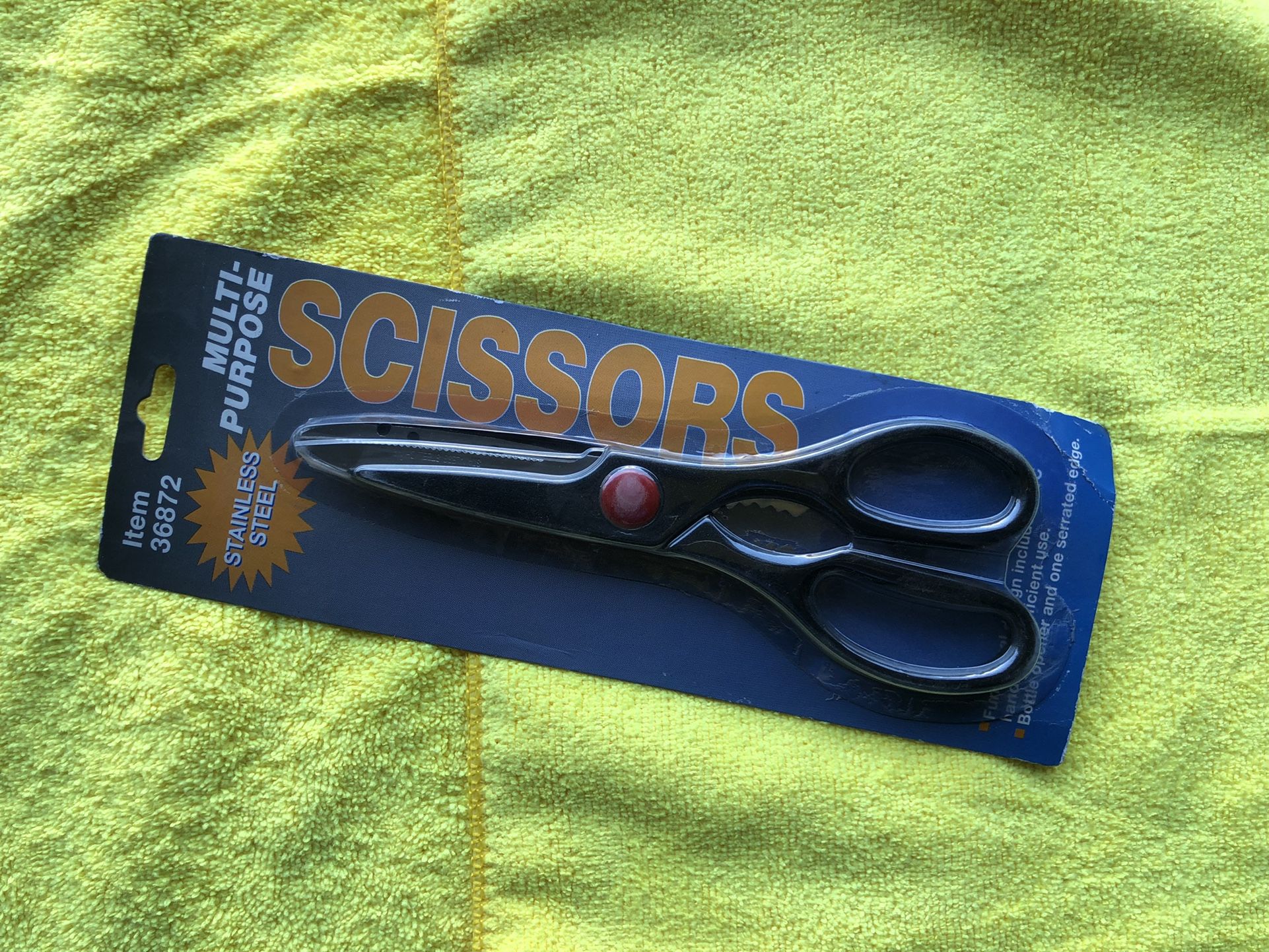 Scissors 