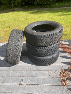 4 used 255/60R18 good year tires