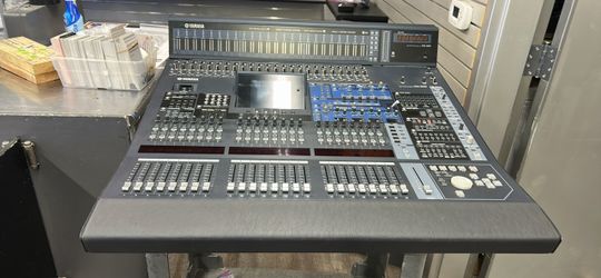 Yamaha Digital Production Console DM2000