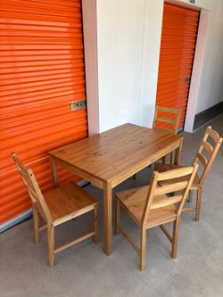 Table Chairs