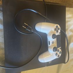Play Station 4