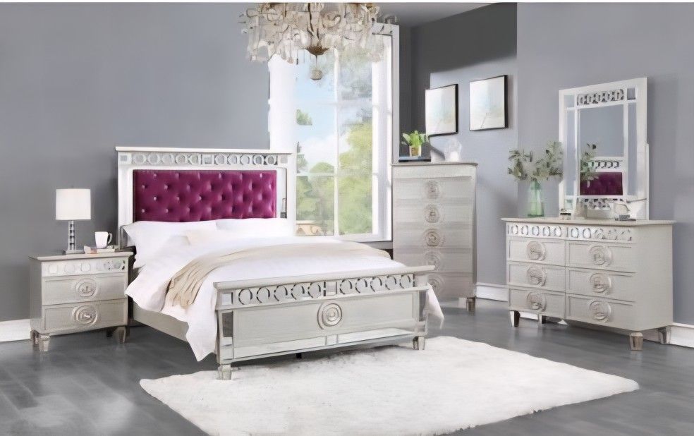 Frame Full Burgundy Velvet, Silver Mirrored finish. New Especial price