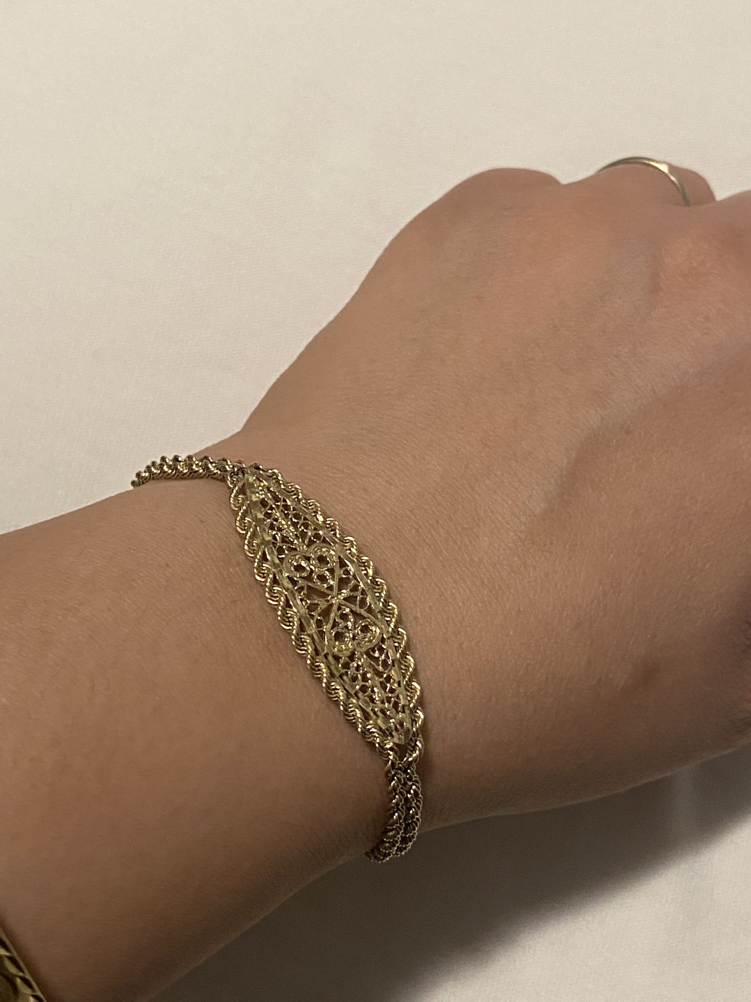 14K Real Gold Filigree Heart Bracelet – 7” Rope Chain (Hawaii Purchase)