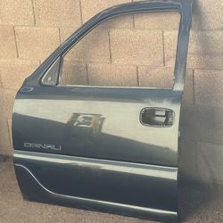 2003 Yukon Denali Driver Door (Shell Only)