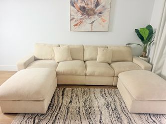 Tolzmann Sectional Sofa With 2 Ottomans