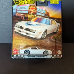 Hot Wheels Premium Exclusive Boulevard '77 Pontiac Firebird TA 
