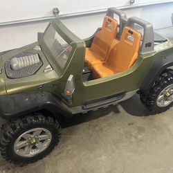 Powerwheels ride on  jeep hurricane  (power wheels)
