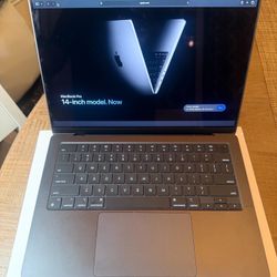 Like New 2024 M4 14” MacBook Pro W/ Warranty 