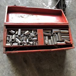 Large Assortment Of Mechanics Tools 
