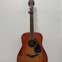 Yamaha Acoustic Guitar
