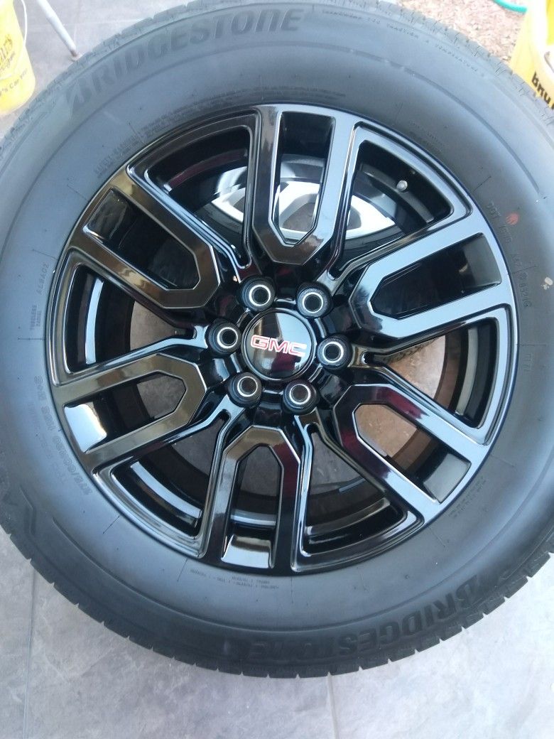 2021 NEW OEM CHEVY TIRES AND WHEELS GMC SIERRA AT4 R 20 TIRES NEW BRIDGESTONE DOT 0521 $1399 FIRMES