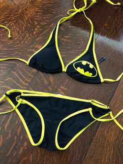 batman bikini swimsuit small never worn