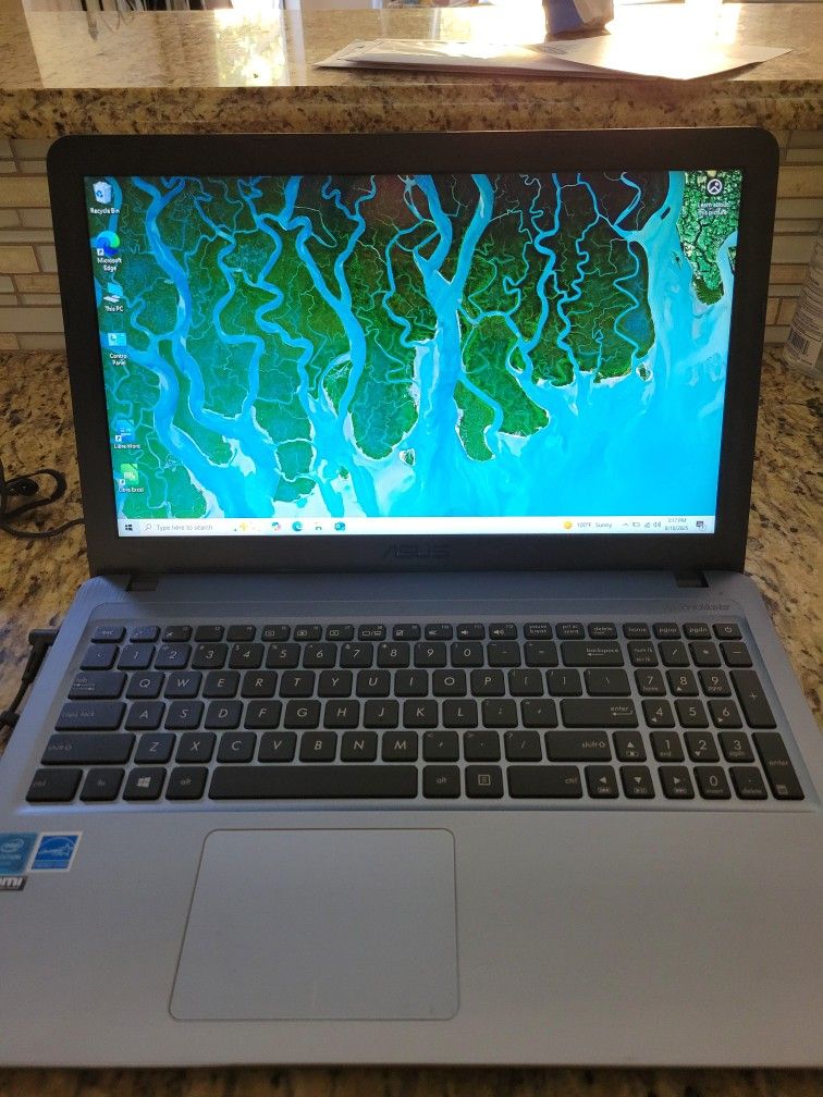Windows 10 Laptop