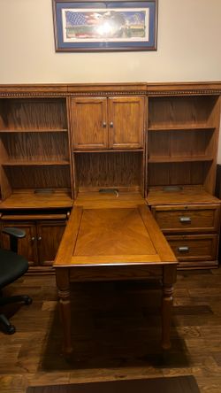 3 piece office desk. T-shaped with lots of storage
