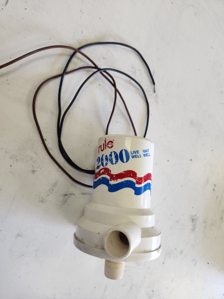 Rule 2000 Live/bait Pump