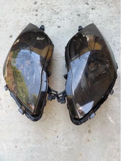 Toyota Yaris Hatchback Smoked Headlights