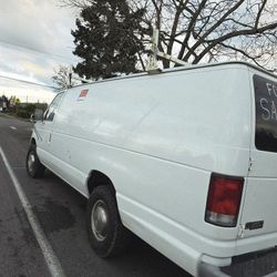 2001 Ford E-350