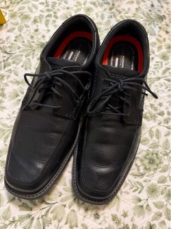 Men’s Rockport Dress Shoe - Size 10