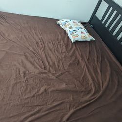 King bed frame - excellent condition