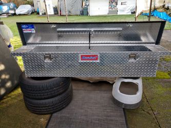 Duralast truck tool box 38010030 deals