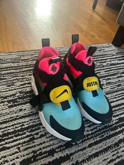 Nike Air huarache multi color size 7
