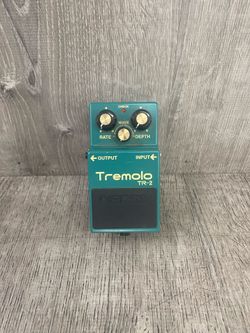 Boss TR-2 Tremolo Effects Pedal