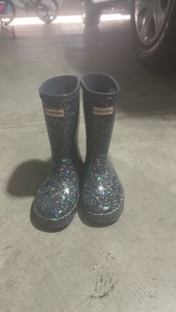 Hunter Kids Glitter Rain Boots.