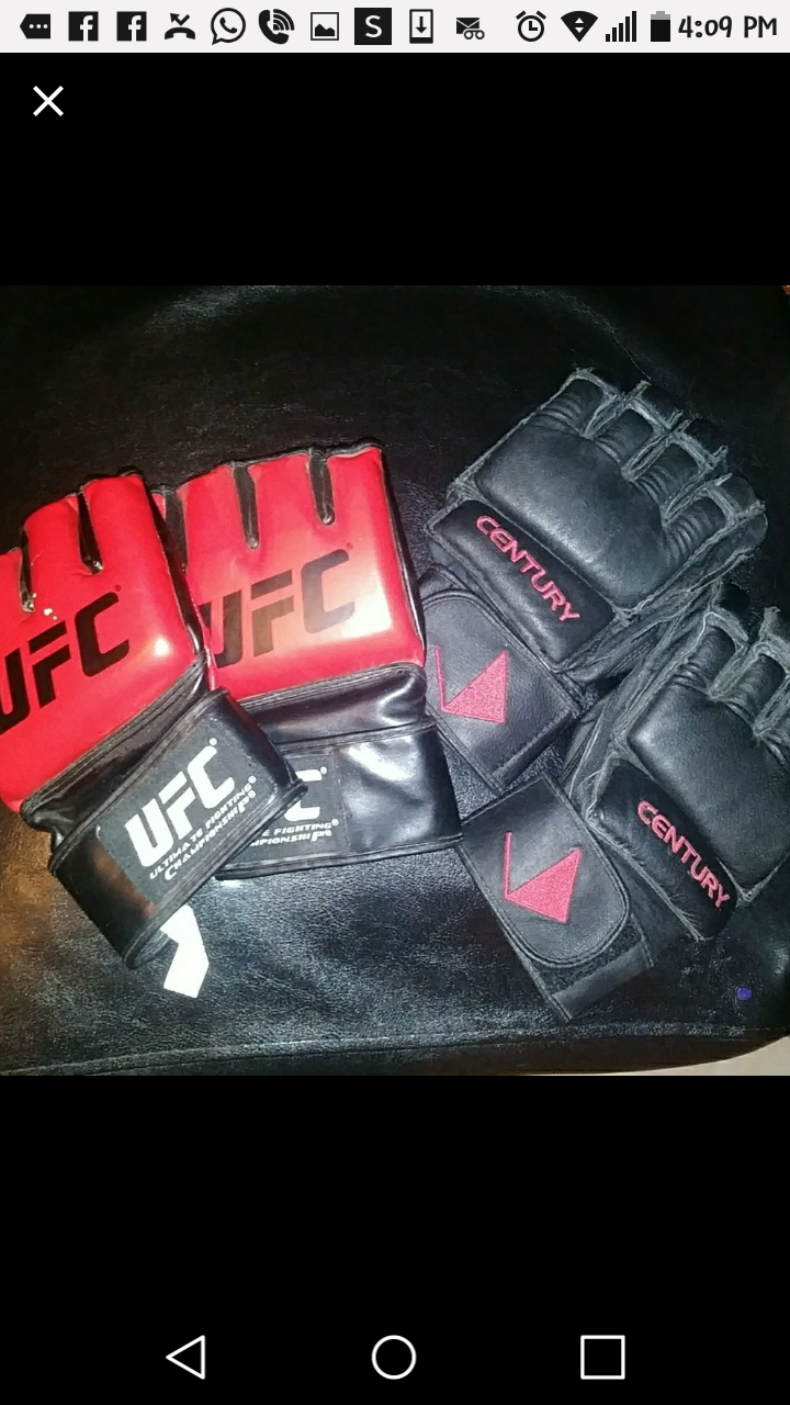 MMA Gloves Large & XL