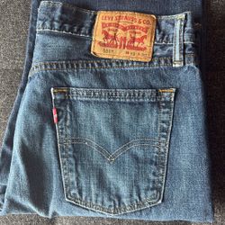 Levi’s 514 Men’s Jeans