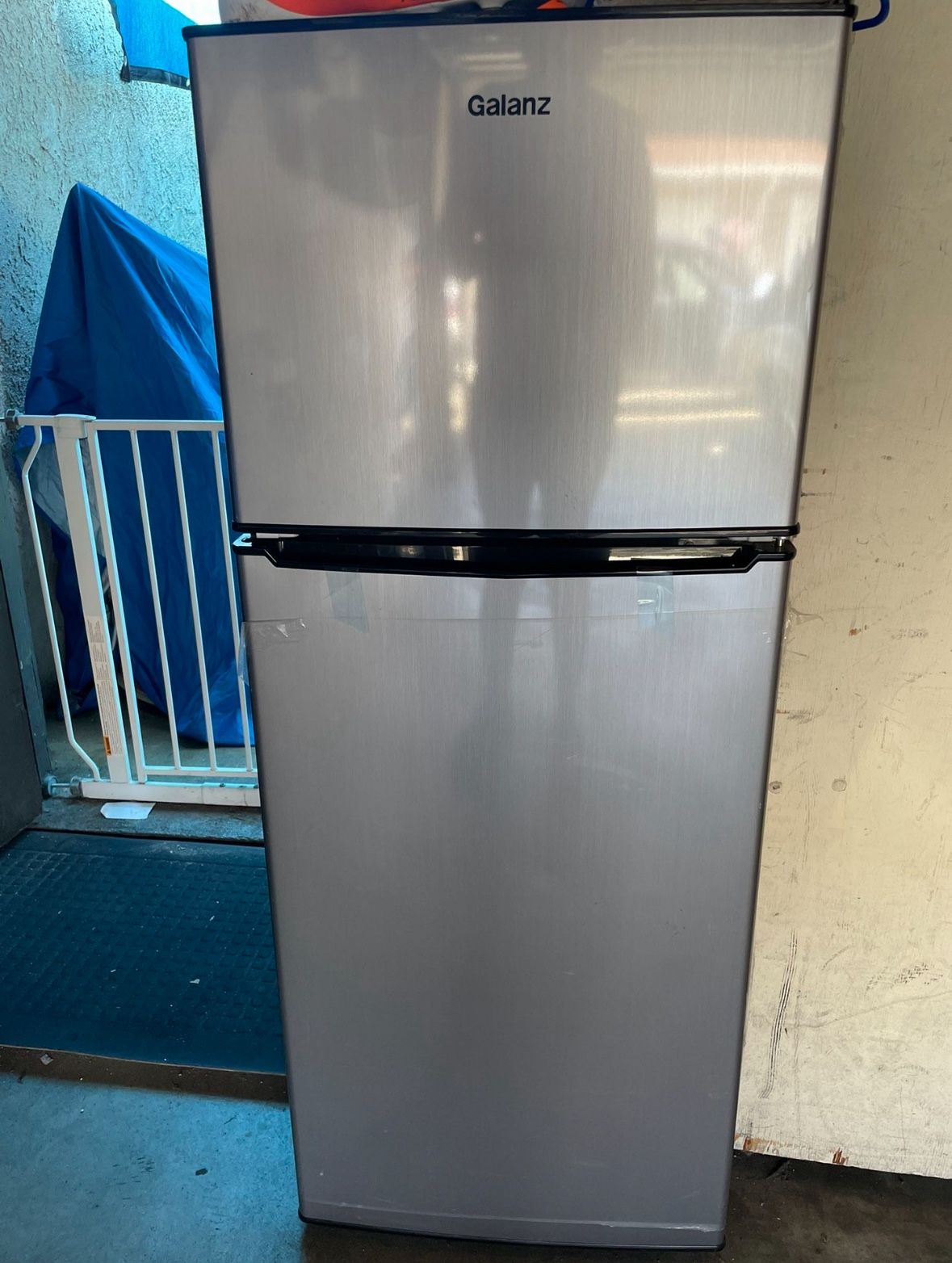 Mini Refrigerator Galanz