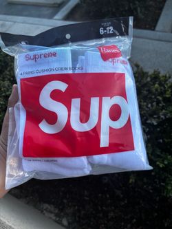 Supreme socks