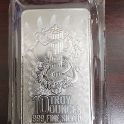 E Pluribus Unom Lady Liberty 10oz Silver Bar