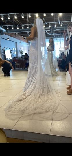 Mia Solano Wedding Dress for Sale in Chandler, AZ - OfferUp Mia Solano Wedding Dress for Sale in Chandler, AZ - OfferUp