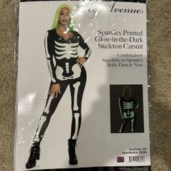 “Halloween”  Brand New Women’s Glow in The Dark Skeleton Bodysuit Halloween Costume (Size = Small)