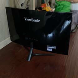 Computer Monitor 180hz 32’ Curved 