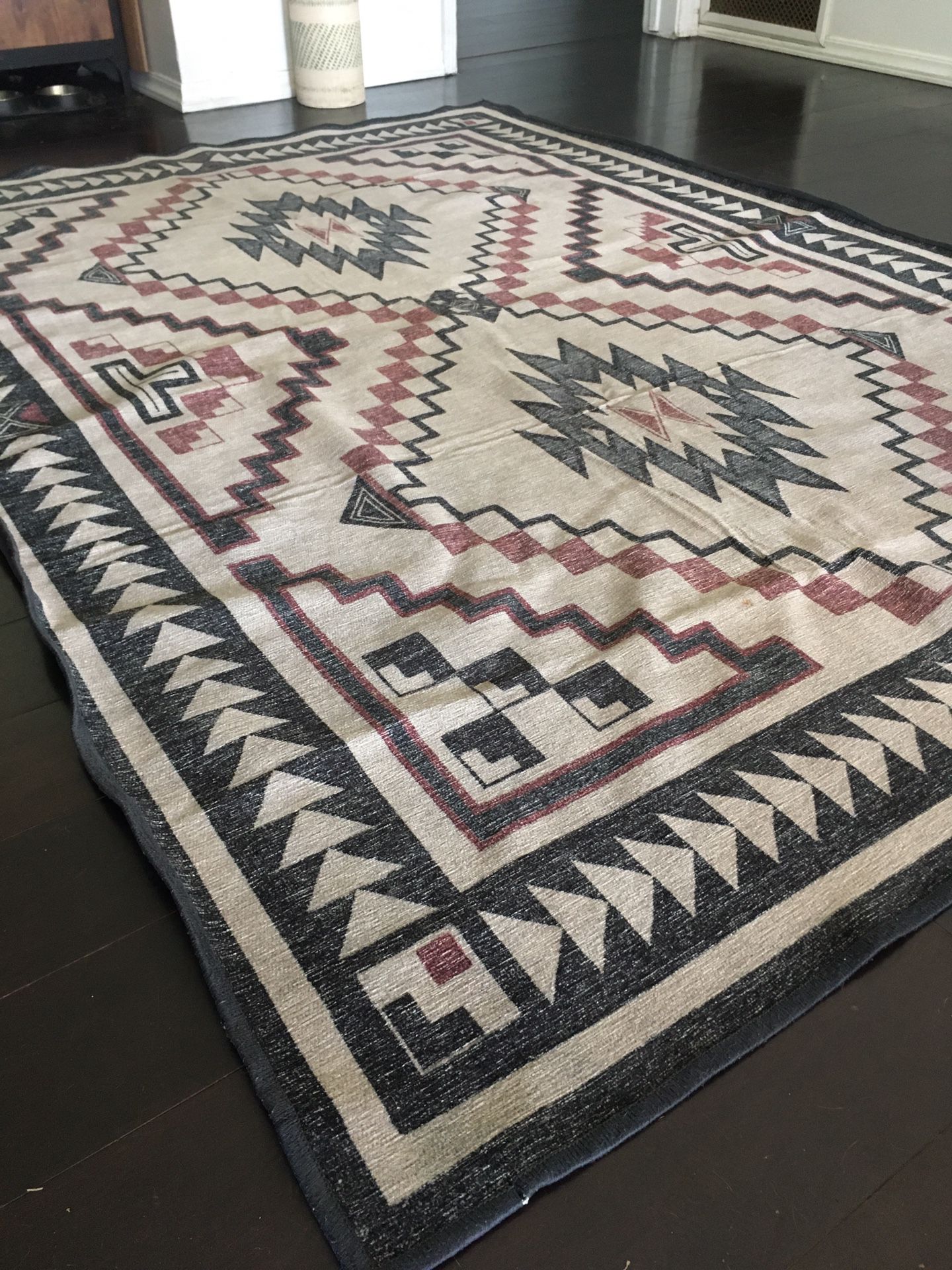 Ruggable Rug 5x7 with Pad! for Sale in Naperville, IL - OfferUp